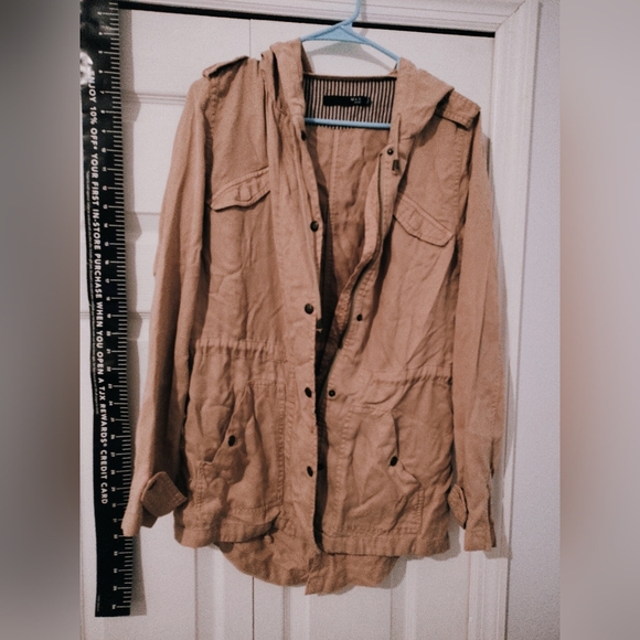 Women's Tan Jacket Hooded Super Soft 3/4 Length Fishtail New - Picture 2 of 12